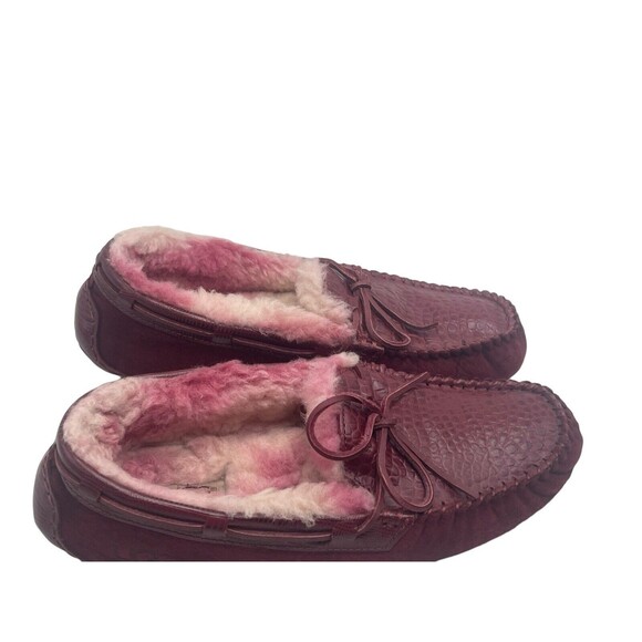 UGG Dakota Croco WMN SUEDE LEATHER WOOL Burgundy SLIPPERS Moccasins SZ 9 - Picture 16 of 16